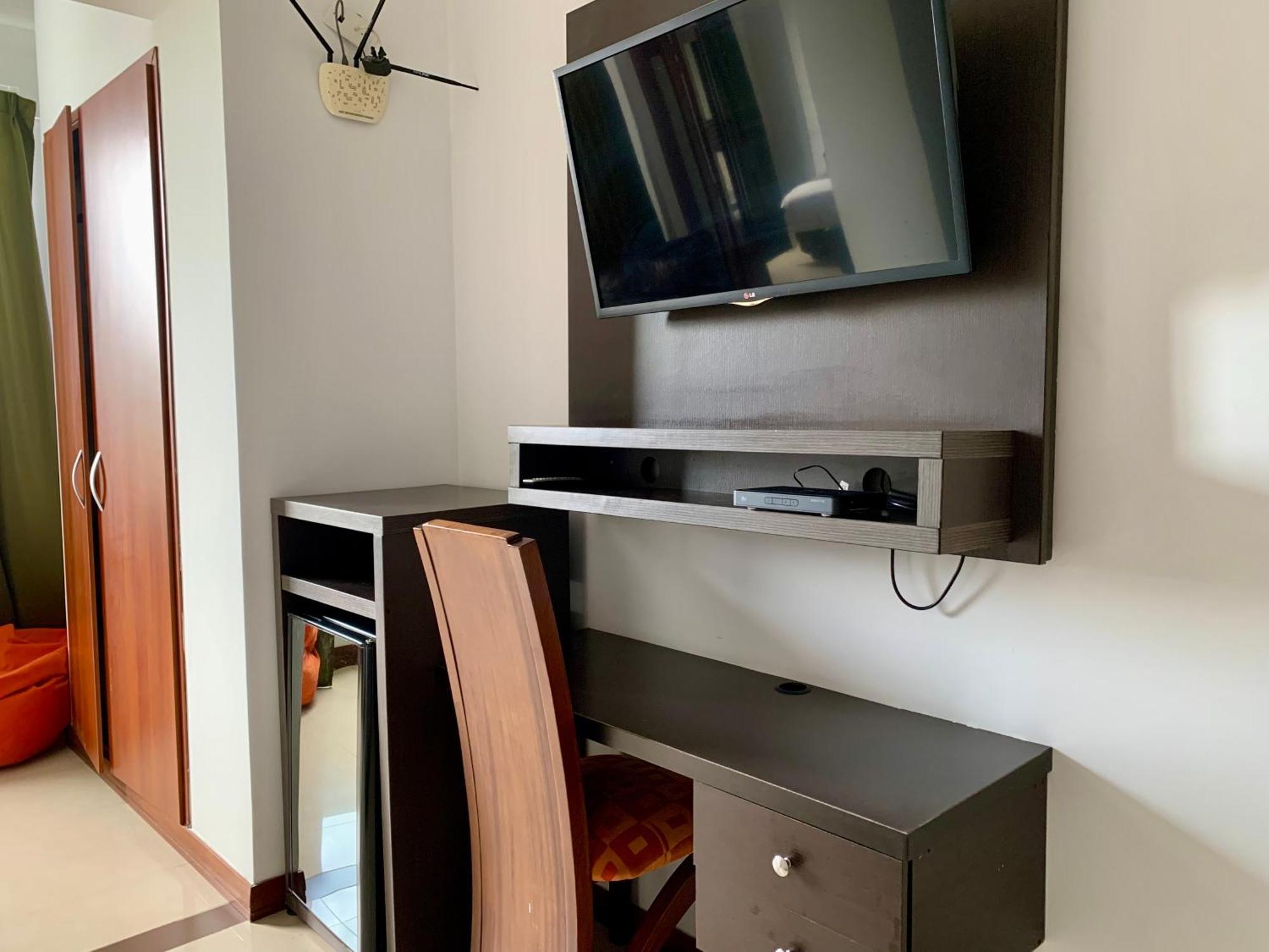 Serenity Suites Casa Boutique บูการามังกา ภายนอก รูปภาพ